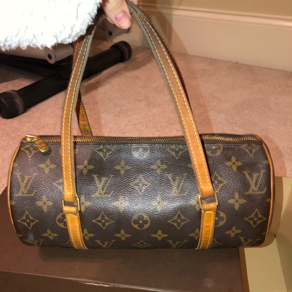 AUTHENTIC Louis Vuitton papillon purse